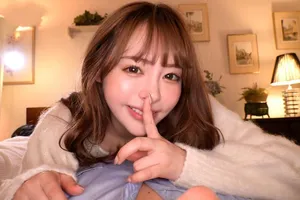 Cô gái da trắng dễ thương là một cô gái hư hỏng